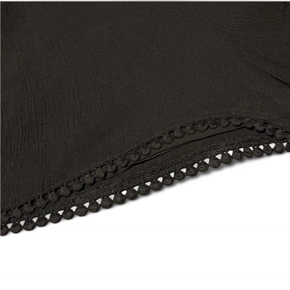 Forever 21 Embroidered Black Jumper! - Picture 5 of 6